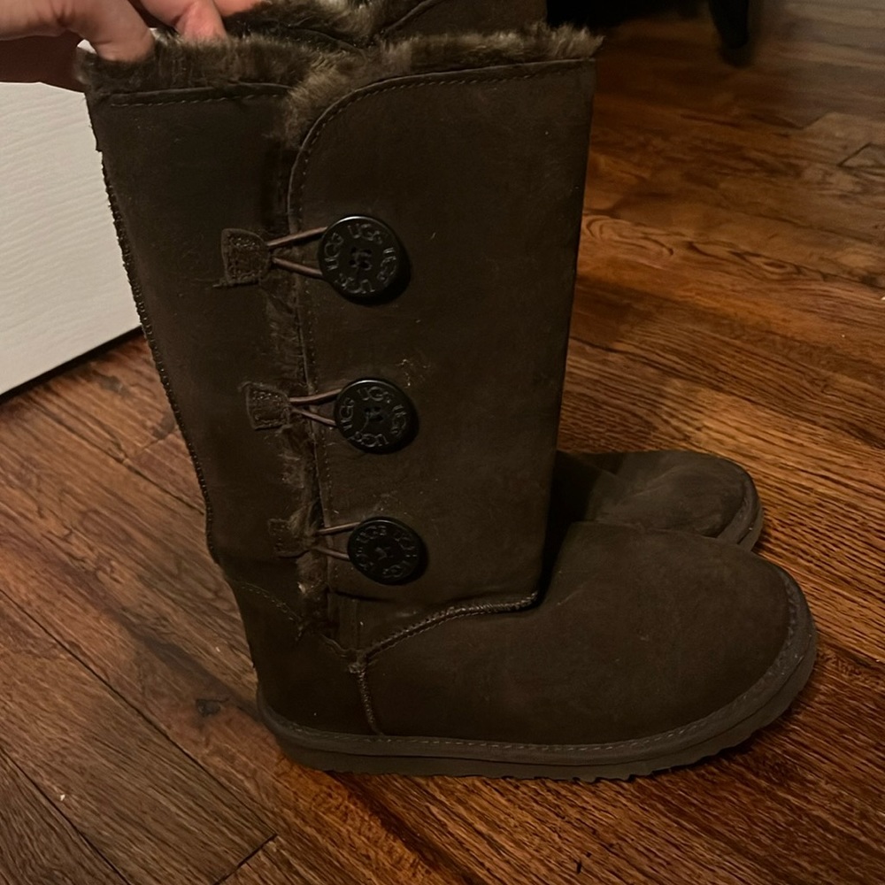 Vintage Brown UGG boots only worn once size 37